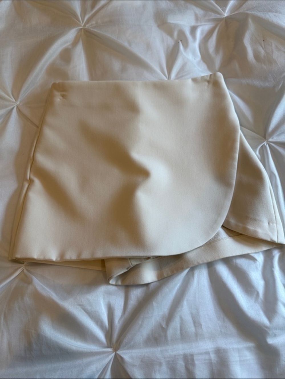 Zara Cream Mini Skirt-Skort - Picture 1 of 7